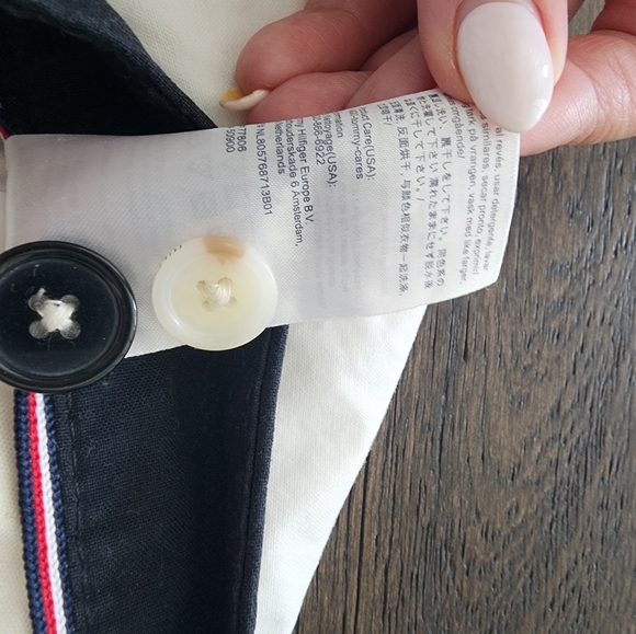 EUC Men's Tommy Hilfiger Shorts - Picture 3 of 5